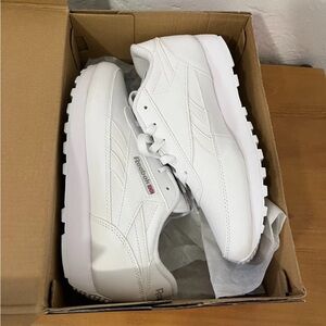 Reebok Classic White Sneakers renaissance